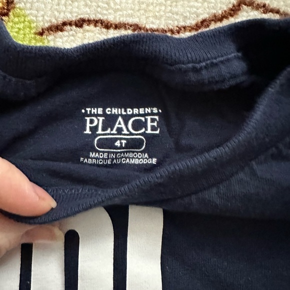 Toddler boys 🧒 shirt bundle. - Picture 3 of 5